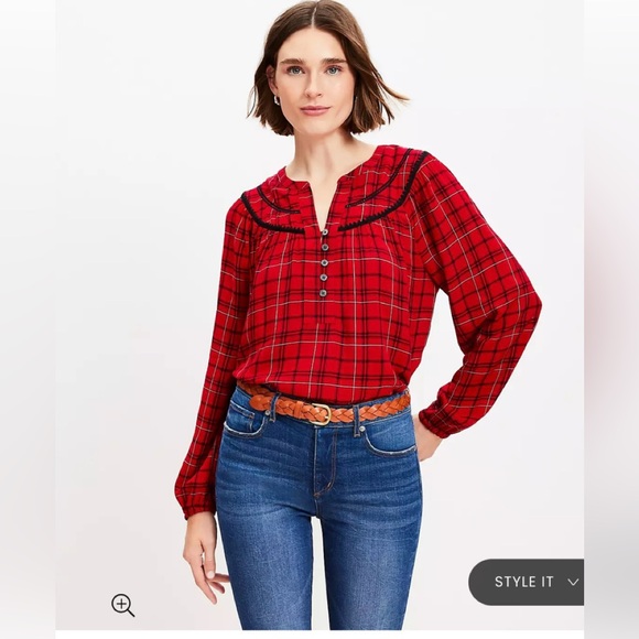 NWT LOFT red top
Size medium
Ships FAST to you - Picture 2 of 3